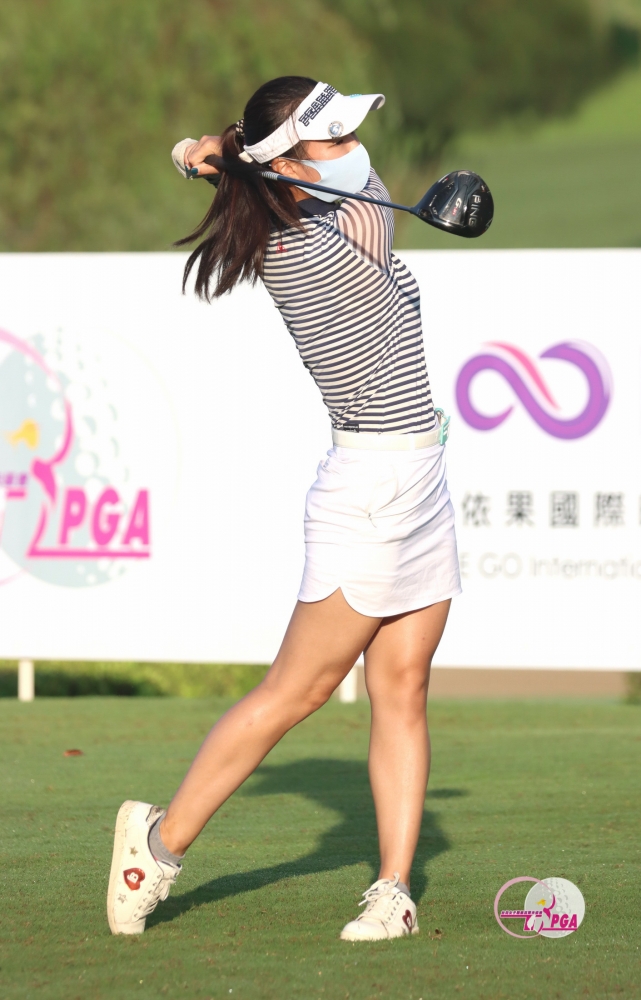 第一回合業餘女子A組 洪芸萱80桿(+8)暫列第一。