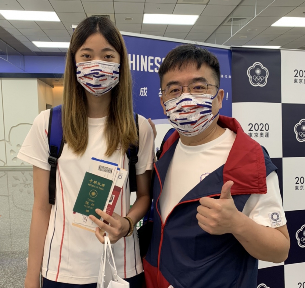 羅嘉翎和教練劉聰達。劉聰達／提供。