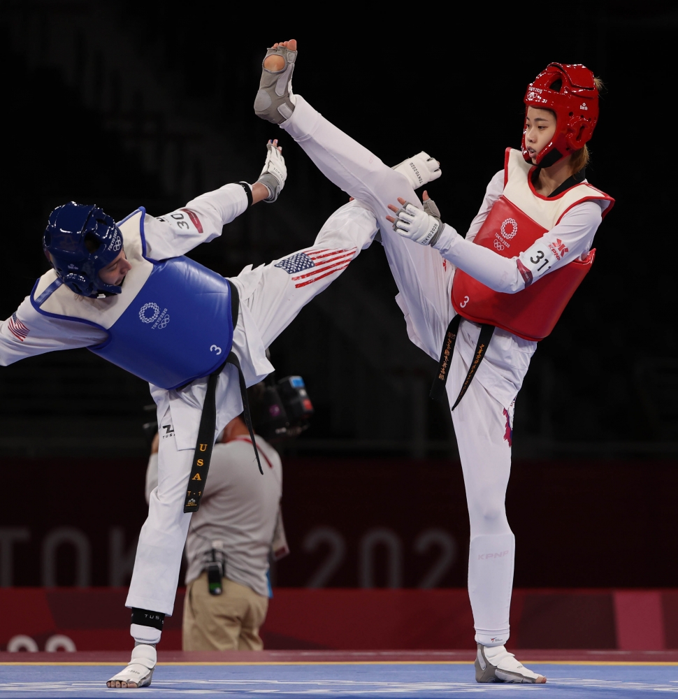 羅嘉翎（右）勇奪銅牌。體育署提供。