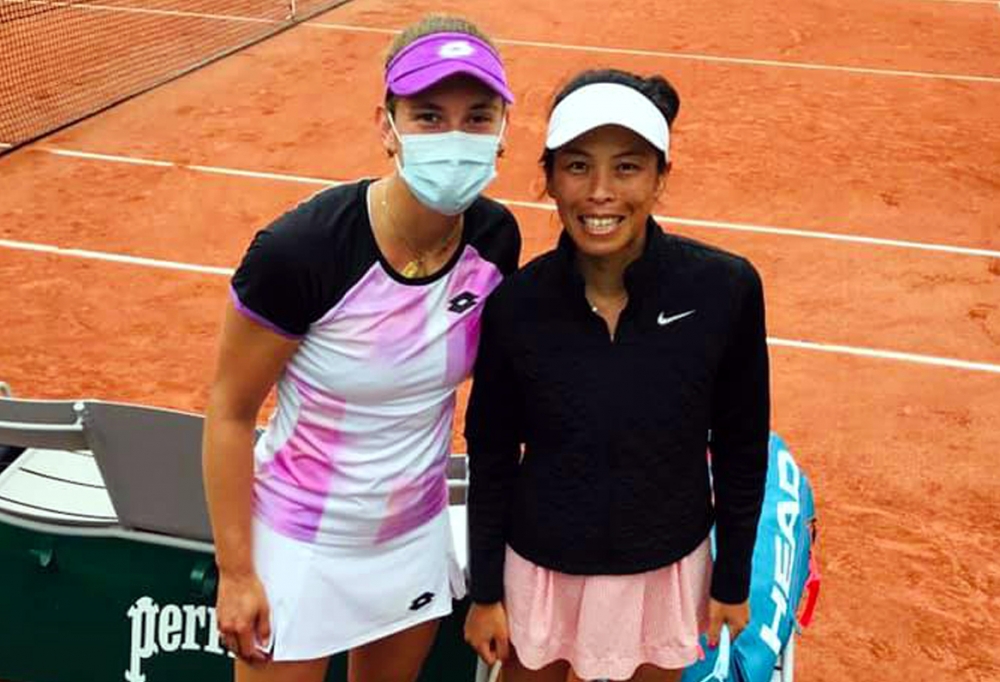 謝淑薇（右）和搭檔在法網女雙16強止步。圖／取自謝淑薇粉專。