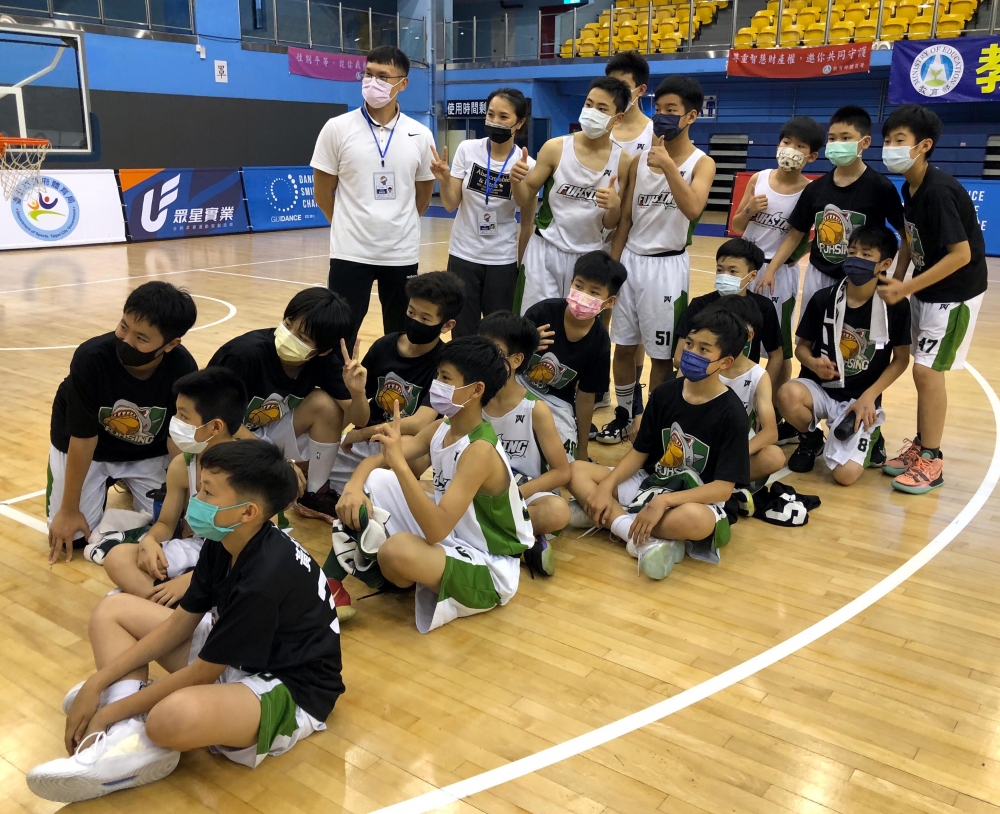 復興實小4連勝勇闖16強。大會提供。