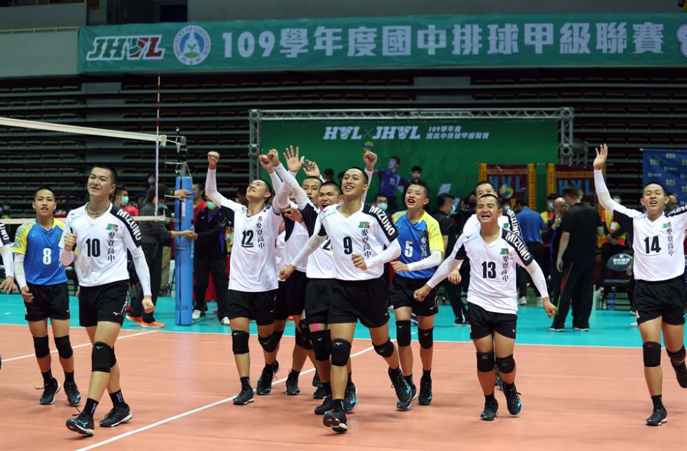 麥寮高中國中部男排隊勇奪隊史JHVL首冠。（高中體總提供）