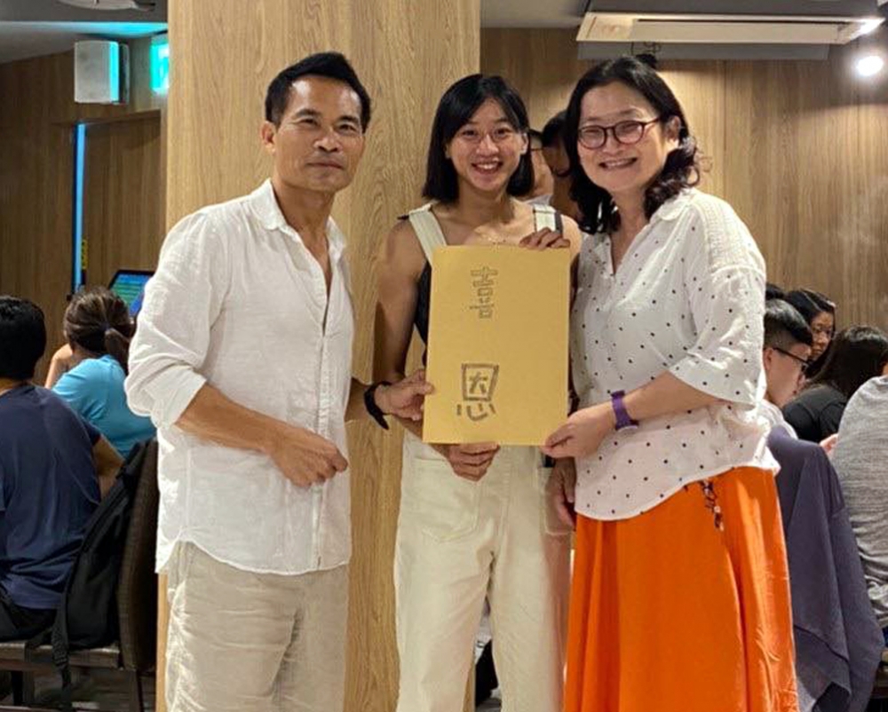 謝喜恩很感謝蔡於儒教練和柴惠敏老師。謝喜恩／提供。