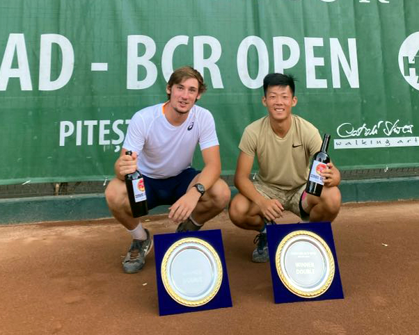 曾俊欣雙打奪冠。