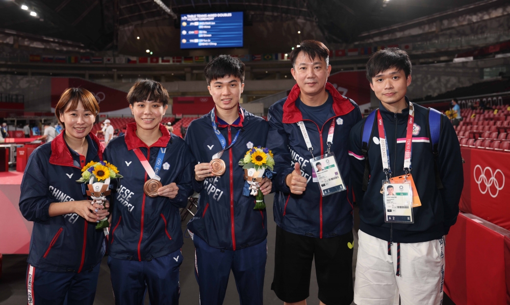 林昀儒／鄭怡靜混雙奪銅。體育署提供。