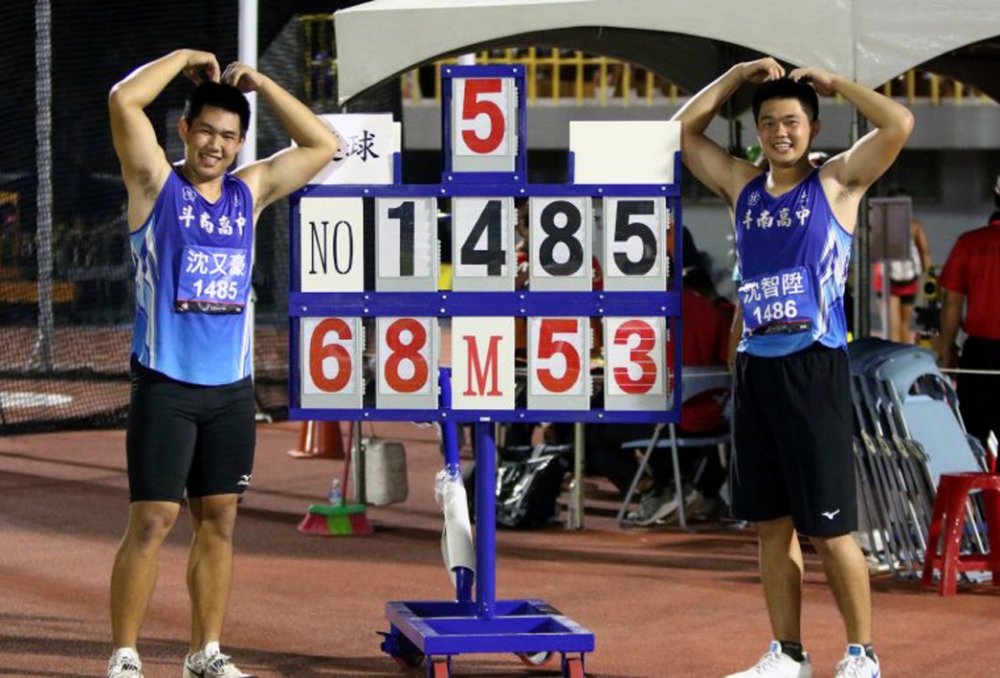 沈又豪和弟弟沈智陞。林嘉欣／攝影。