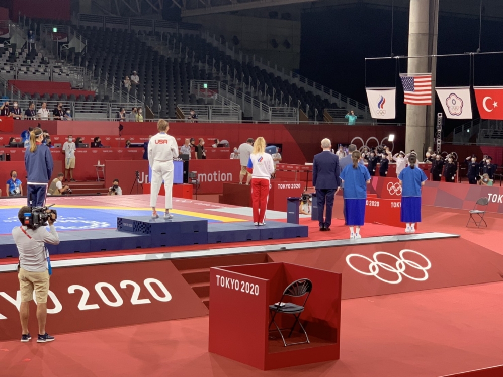 中華奧會會旗緩緩上升。劉聰達／提供。