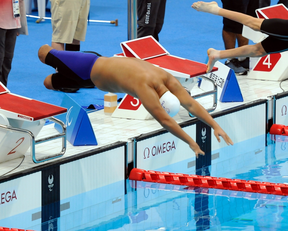 沒小腿又併指的陳亮達勇闖400公尺自由式決賽。體育署提供。（下同）